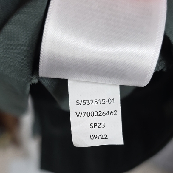 Athleta Triumph Hybrid Sweatshirt - Picture 11 of 11